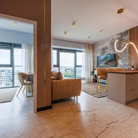 Olszynki Park- Skyv Luxury Premium With View, Centre By Staynest